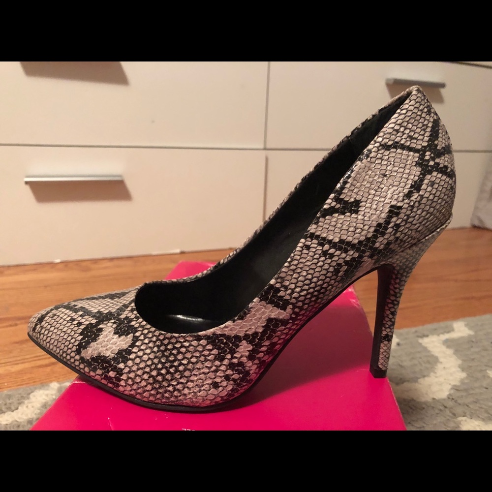 Brand new   web exclusive. Heels